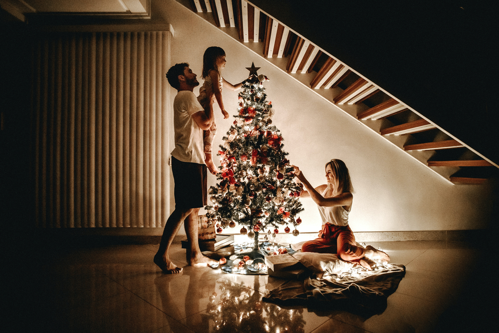 How to Manage Stress During The Holidays – Guide For Reducing Symptoms of Anxiety and Stress